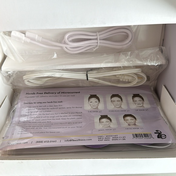 New&sealed in box 7E Welness MyoLift QT Plus Facial Toning Device (microcurrent) - Picture 9 of 14